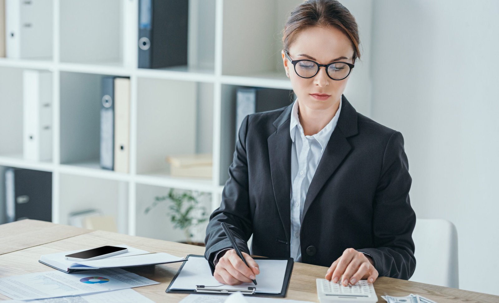 How to Choose the Right Accountant for Your Business